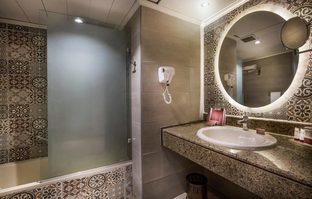 Pyramisa Suites Hotel Cairo Image 41