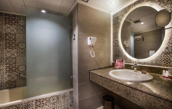 Pyramisa Suites Hotel Cairo image 36